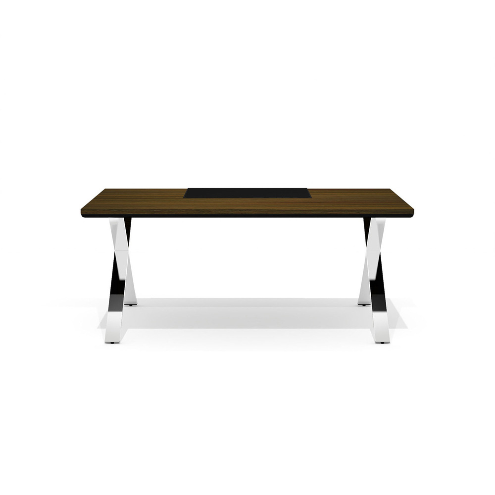 Cтол на металлическом каркасе