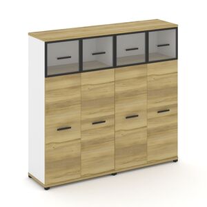 Шкаф две широкие секции, 4 ниши