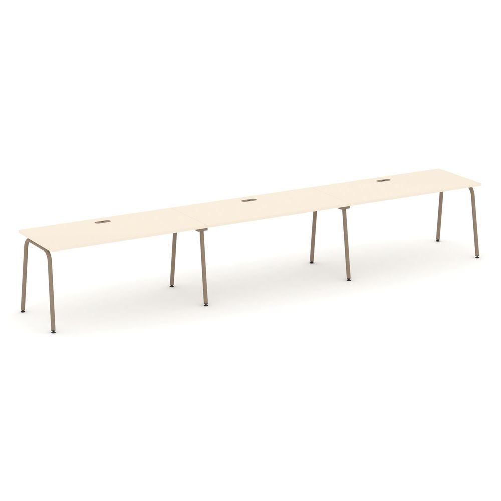 Рабочая станция на 3 места