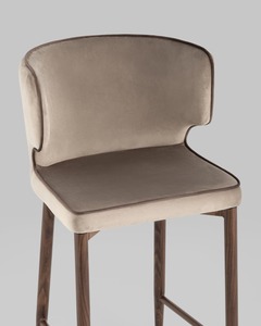Стул полубарный