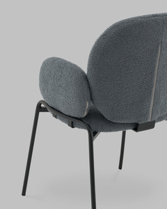 Стул с подлокотниками букле