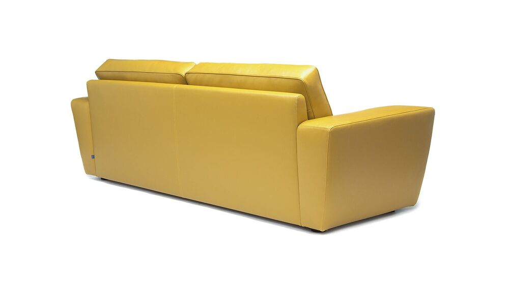 Диван трехместный