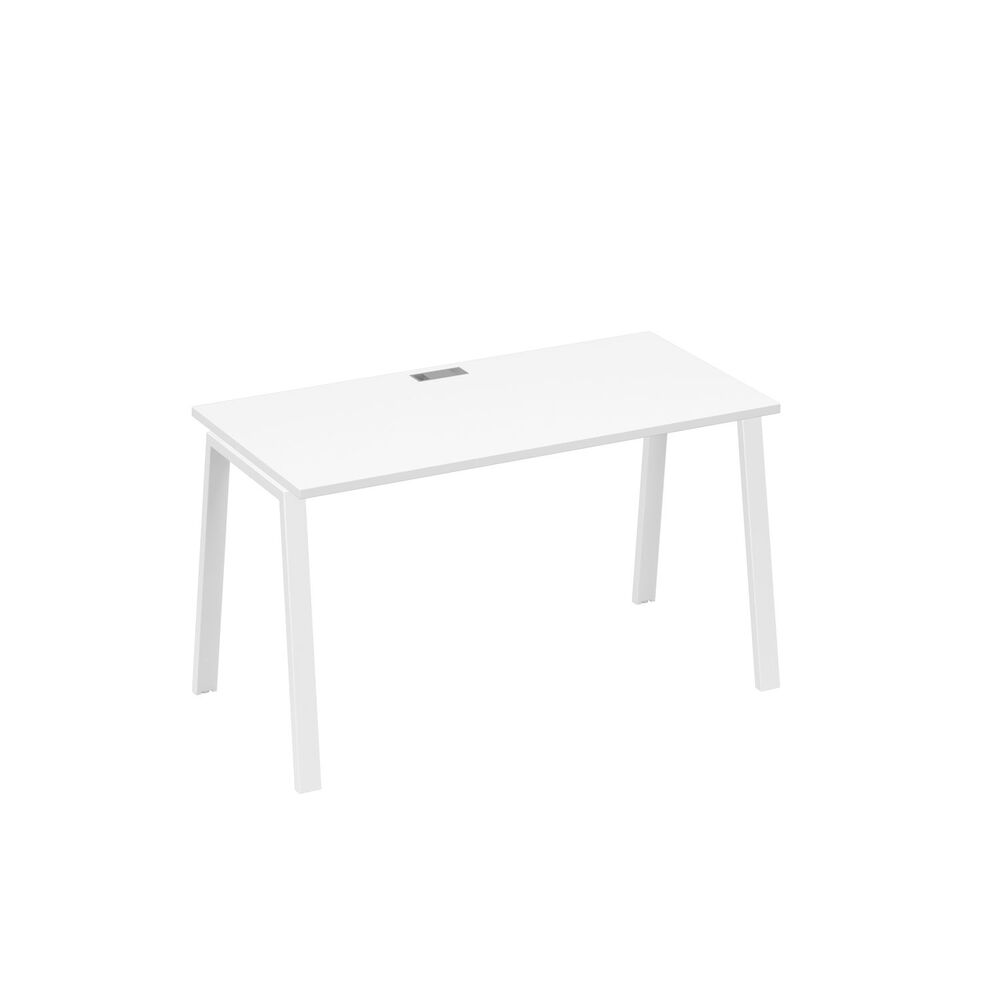 Стол письменный на металлокаркасе TRE